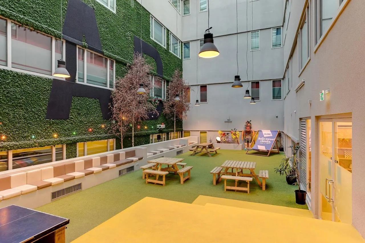Clinknoord Hostel Amsterdam