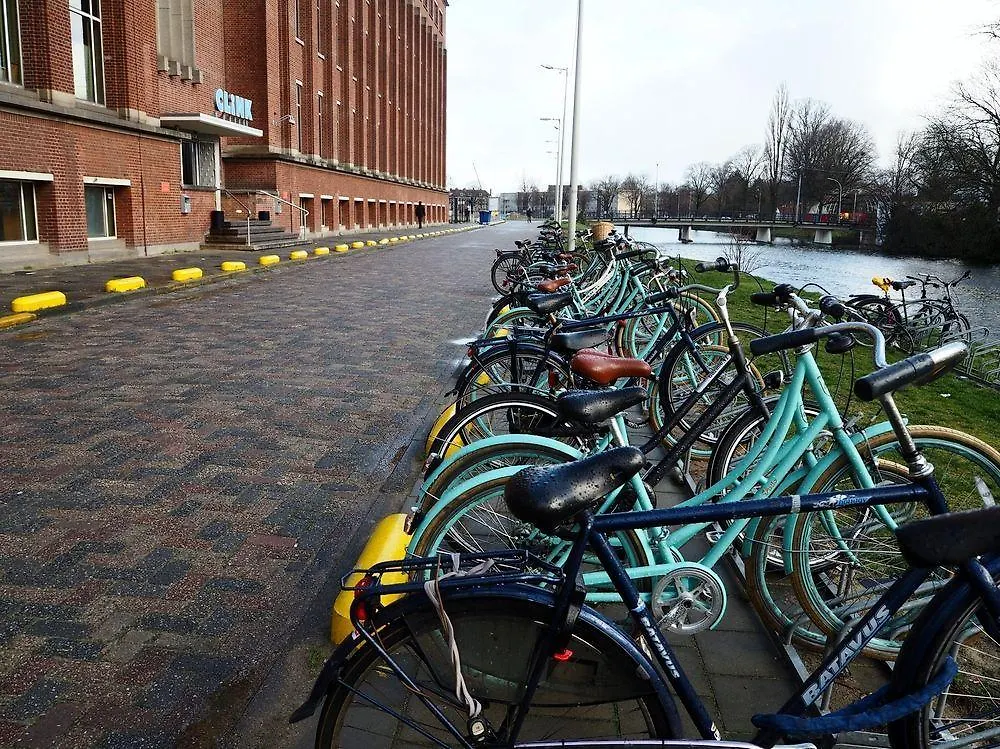 Clinknoord Hostel 0*, Amsterdam Netherlands