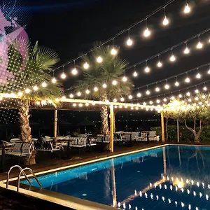 Palma 4*, Škalngur Albania